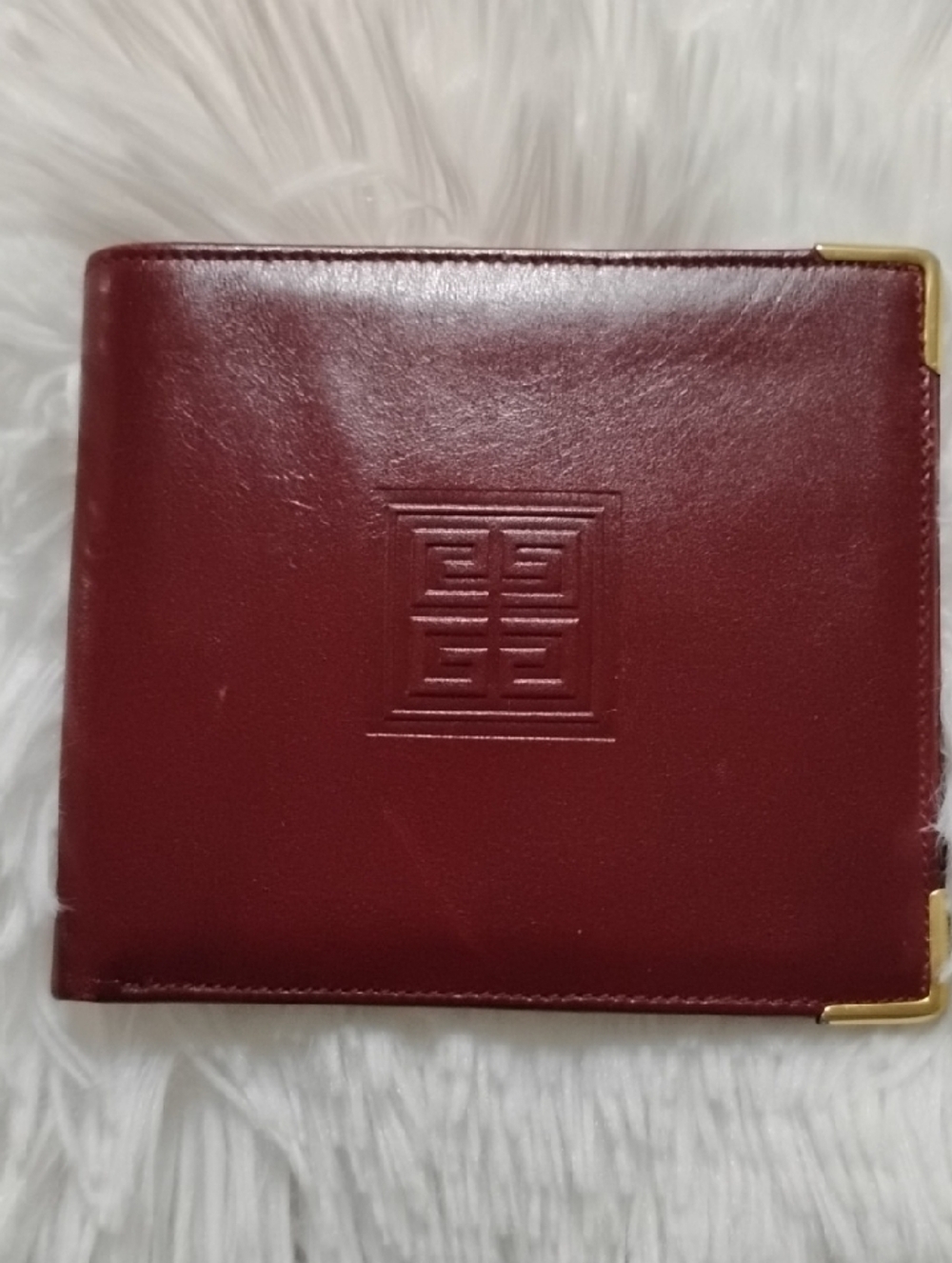 GIVENCHY Luxury Burgundy Leather Bi-Fold Wallet! Gold Corner Accents! Looks New!